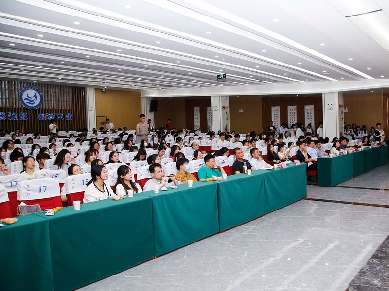 1685318840687793.jpg 观看1.jpg