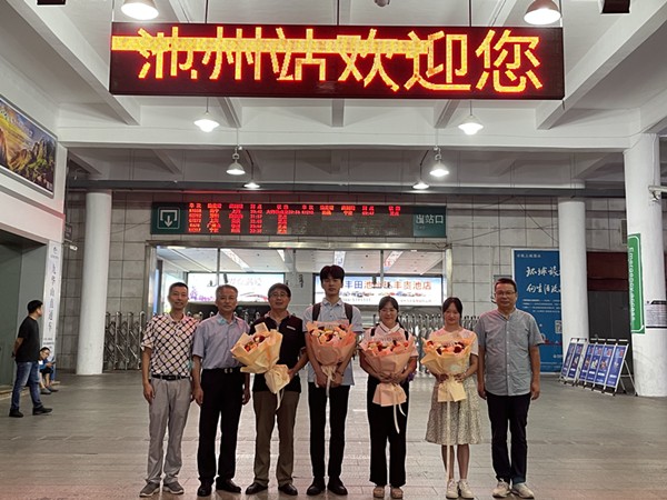 1693480448698070.jpg 1693480436197890.jpg