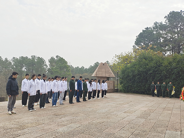 1702535719423489.jpg 2.jpg