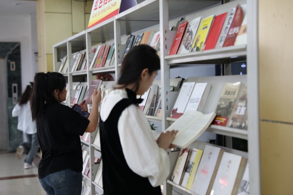 1713863846350711.jpg eq1a4014_副本.jpg