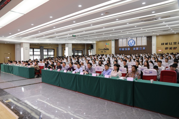 1715592809694444.jpg eq1a4117.jpg