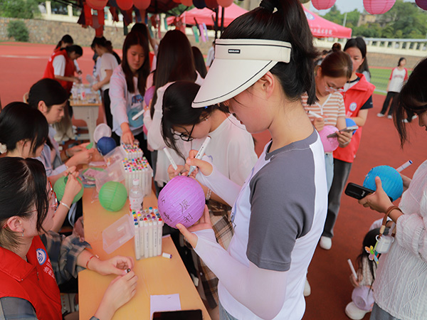 1726801582315044.jpg 525.jpg