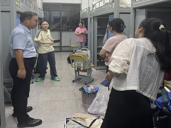 1727078088883543.jpg 111.jpg